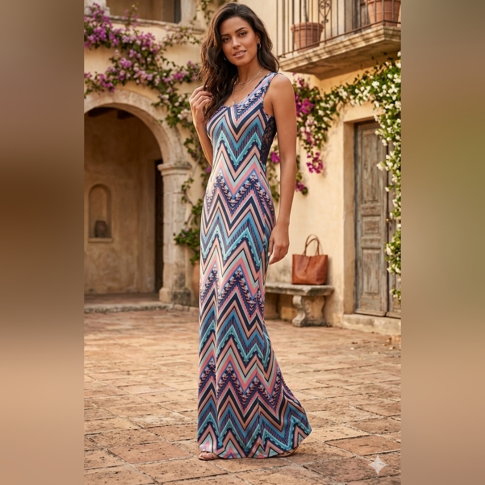 🎀Sleeveless Chevron Maxi Dress in Blue & Pink